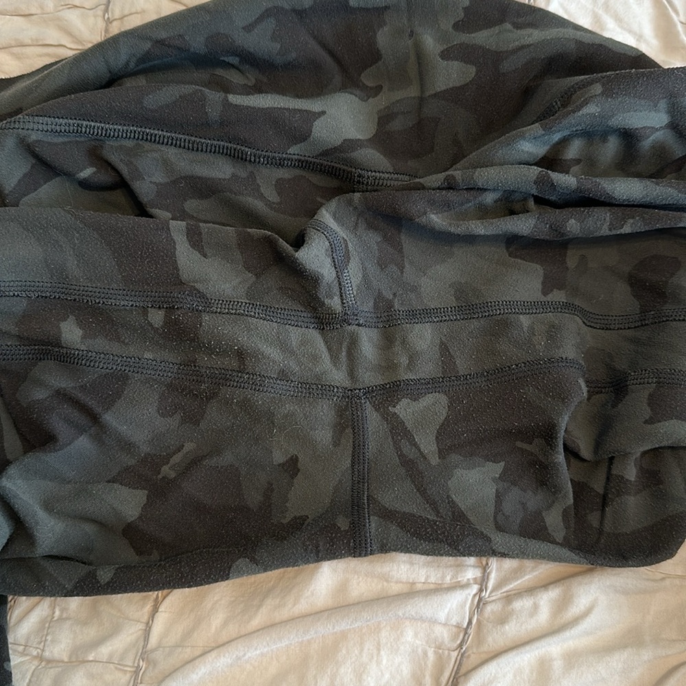 Lululemon Aligns - image 3